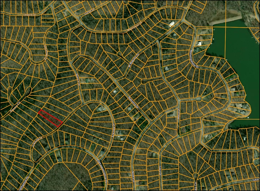 0.61 Acre Large Lot In Cherokee Village, AR Between Lake Navajo And South Golf Course - Image 2